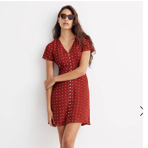 Madewell Dresses & Skirts - Madewell Button-Front Swing Dress in Grid Dot size 4